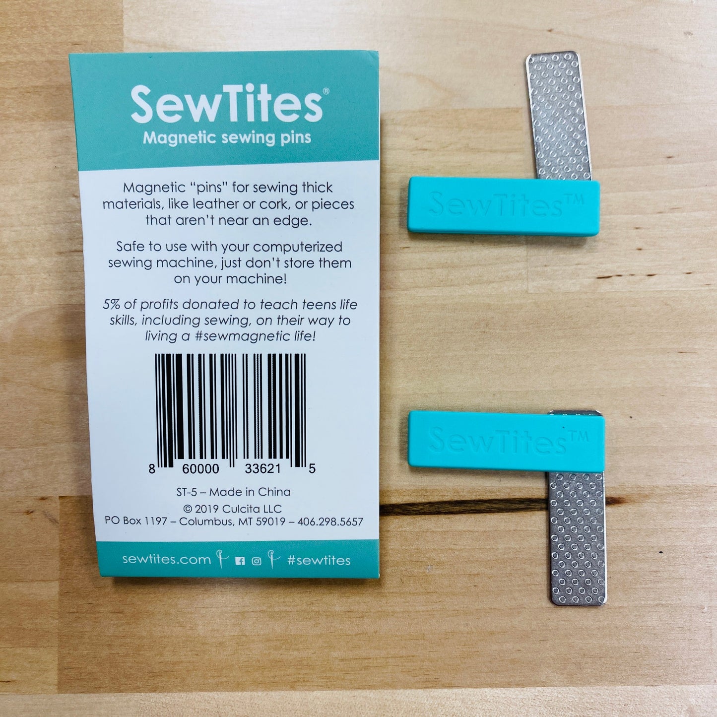 SewTites original magnetic pins. Back of package with 5 sets of pins. 